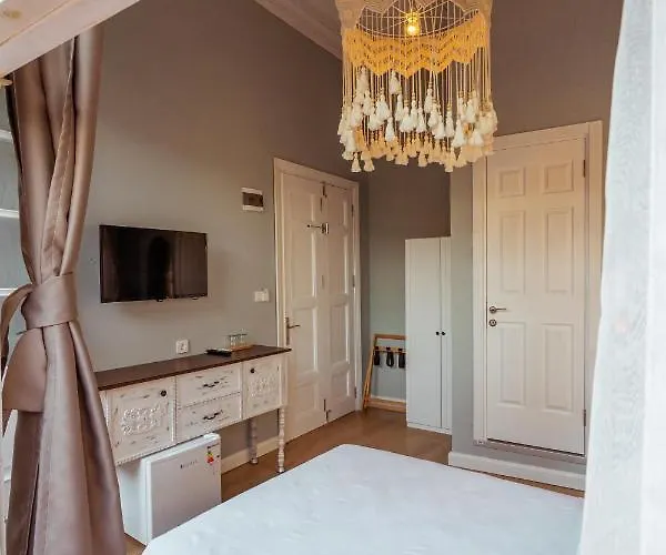 Отель Ivy Butik Айвалык