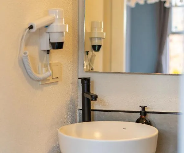 Отель Ivy Butik 3*